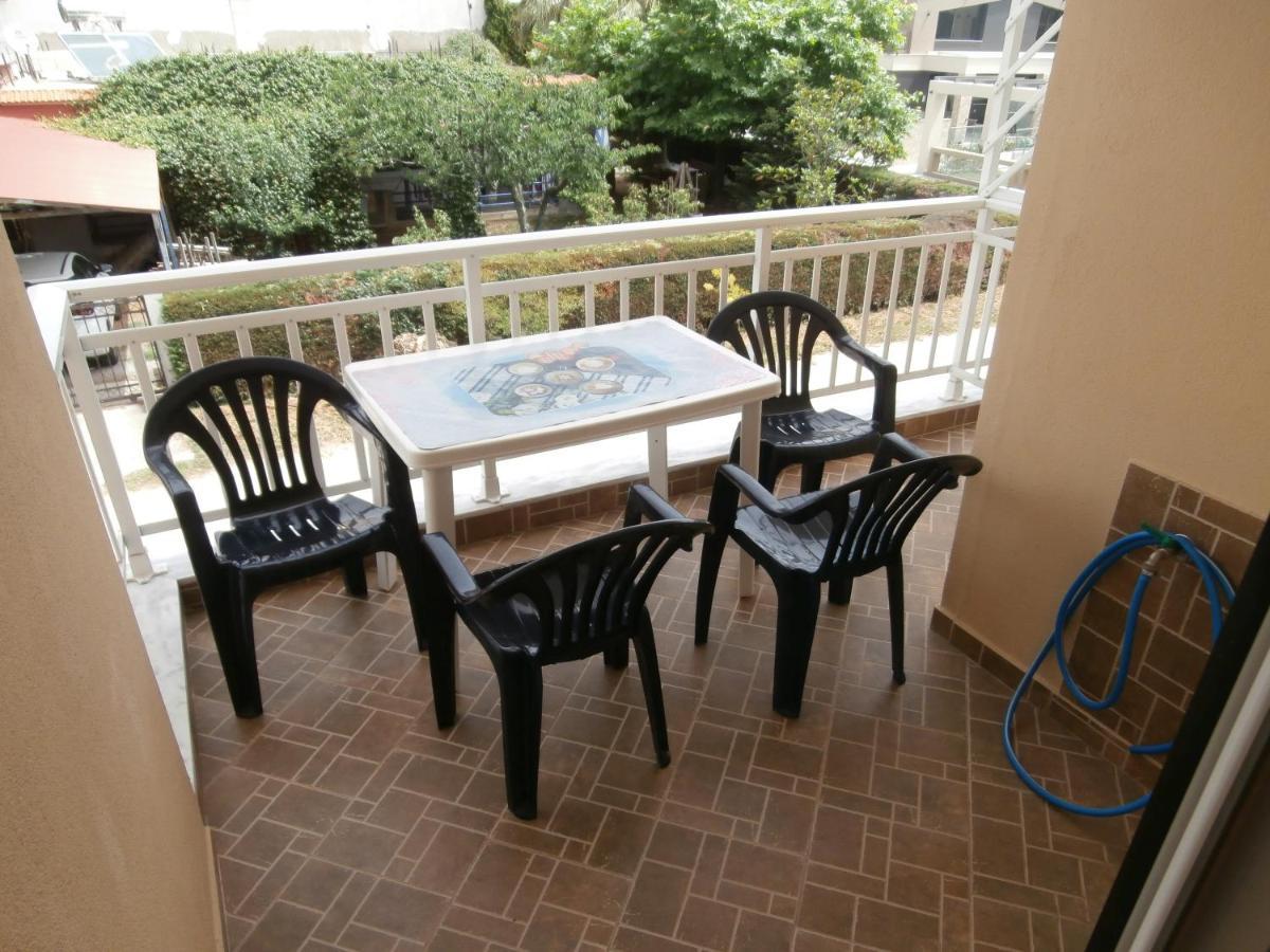 Villa Finikas Vrasná Esterno foto